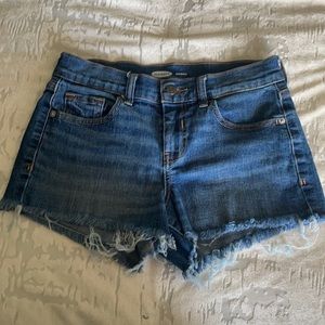 Old Navy Boyfriend short, semiused grt condition.